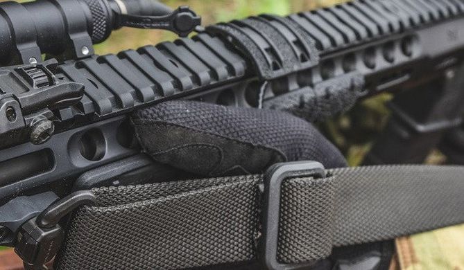 Защитная накладка из эластомера Magpul на планку Picatinny/RIS с 18 слотами XT MAG013-ODG Olive Drab Green MAG013-BLK фото Orkov.net